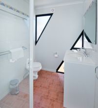 Mullaroo Sunset Houseboat - Bathroom